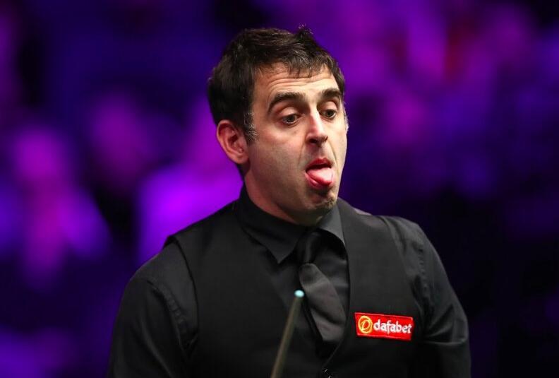 具侵略性的 具侵略性的